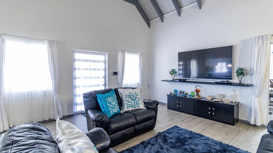 3 Bedroom Property for Sale in Lampiesbaai Western Cape